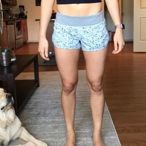 Lululemon size 6 speed shorts 4way stretch